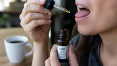 Comment prendre les gouttes de CBD ?